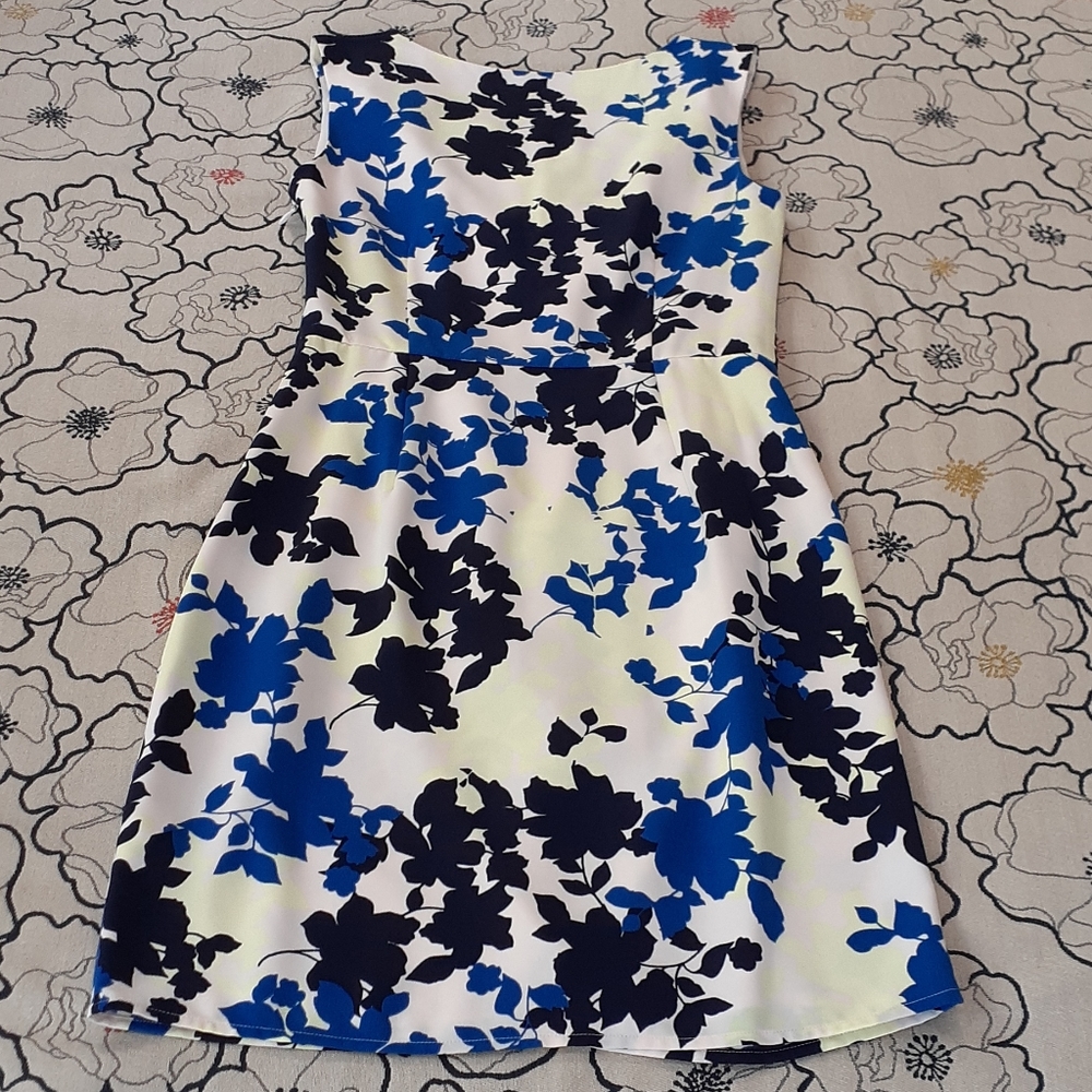 OASIS  FLORAL PRINT DRESS - Picture 4 of 11
